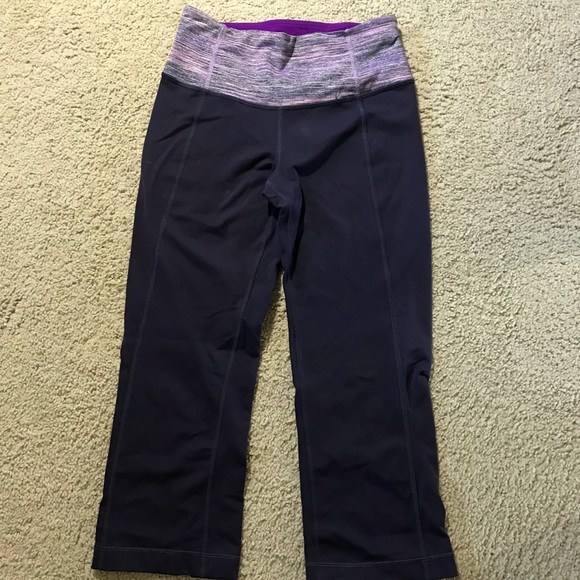 lululemon athletica Pants - Lululemon Crop Yoga Pants Size 4